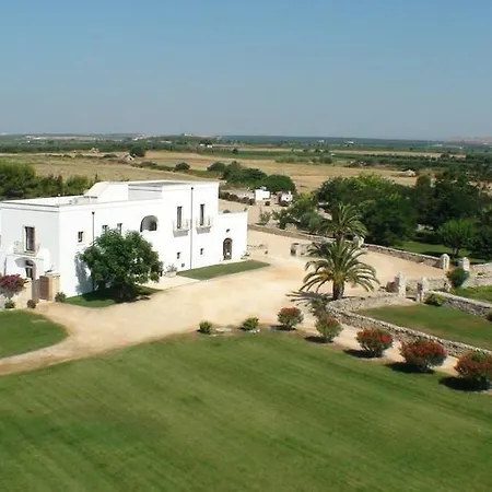 Hotel Masseria Bagnara & 4*