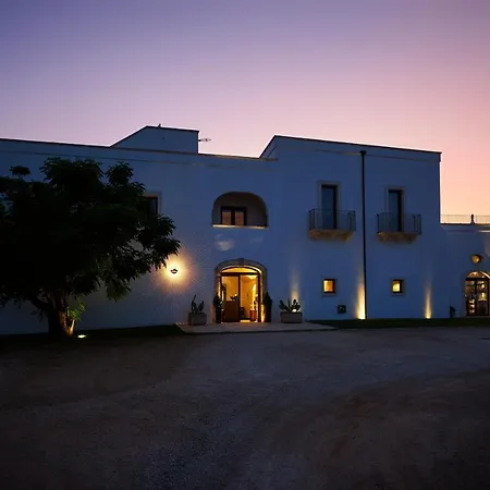 Masseria Bagnara & 4*