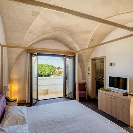 Hotel Masseria Bagnara & 4*